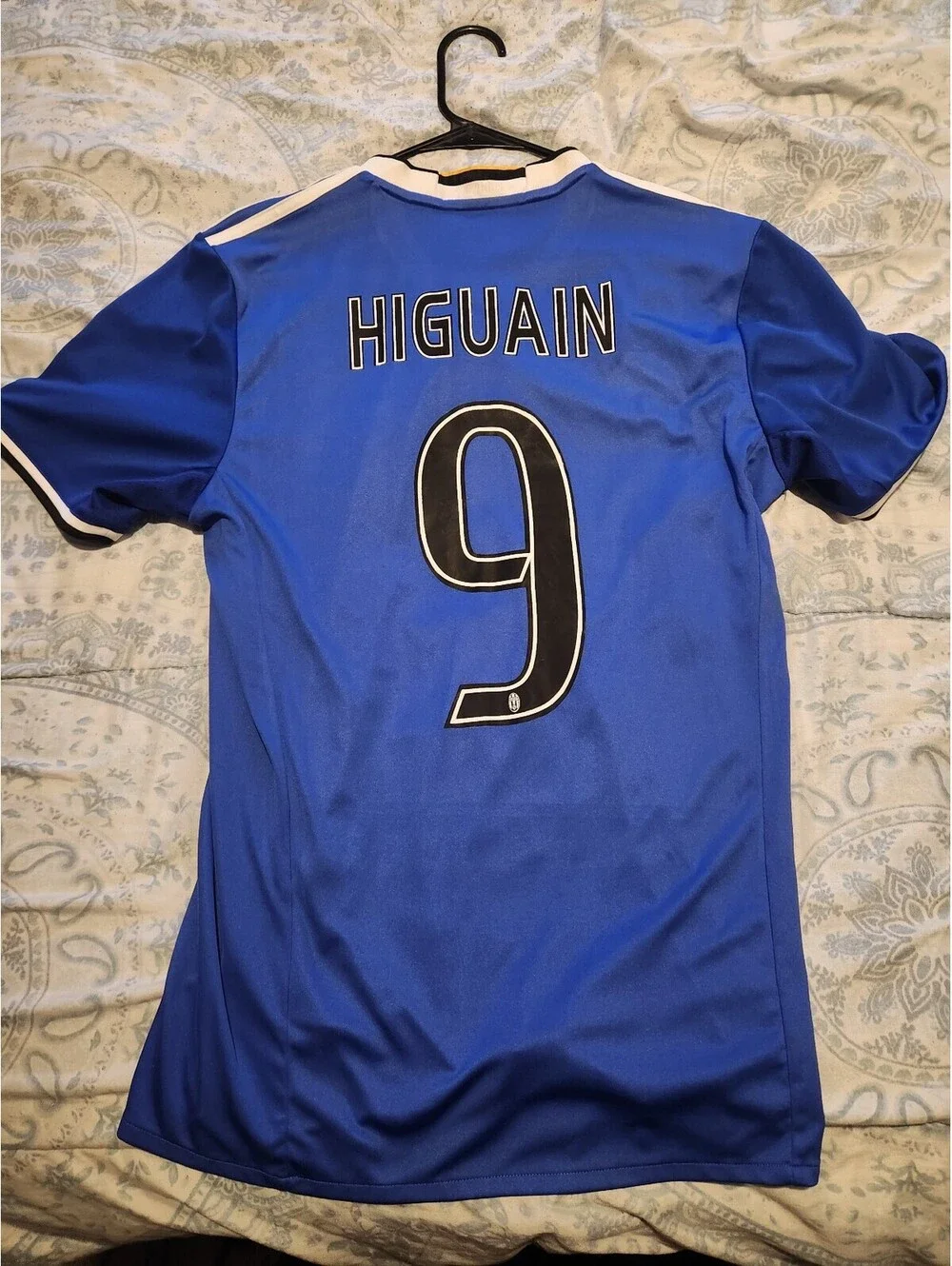 Juventus FC 2016/2017 Higuain Away Italy Argentina Soccer Jersey Size M